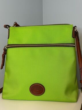 Dooney & Bourke Neon Apple Green Nylon Front Zip Crossbody Leather Trim Like New